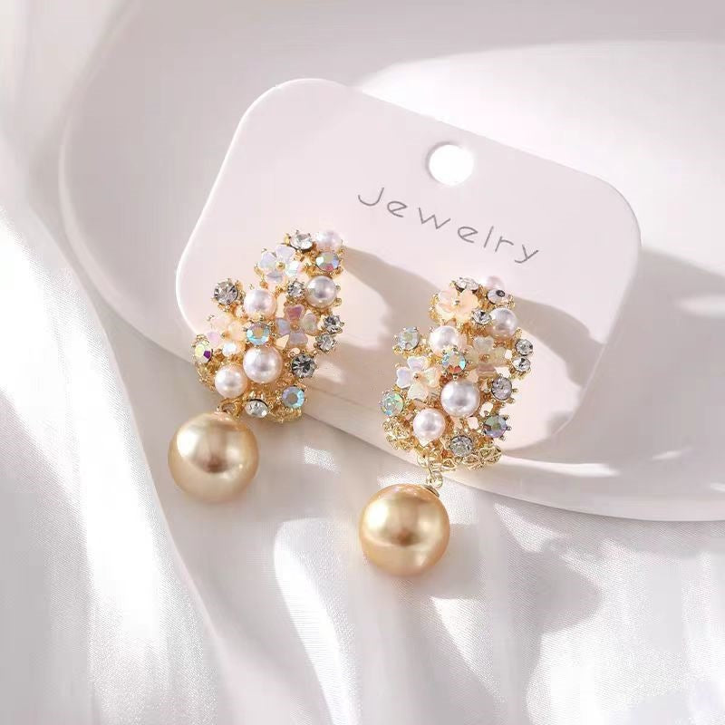 Luxury High-end Design Vintage Flower Pearl Earrings